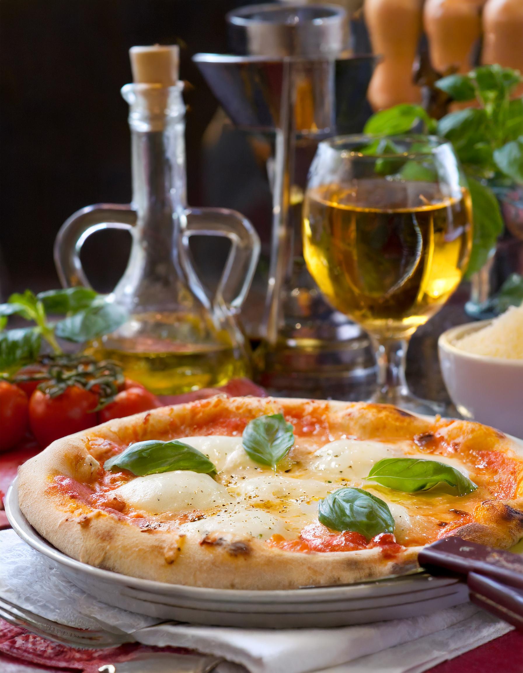 Gemütliches italienisches Restaurant, modern gestaltet, mit einladendem Ambiente